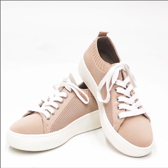 Steve Madden Shoes - NEW Platform Sneakers by Steve Madden Size 10